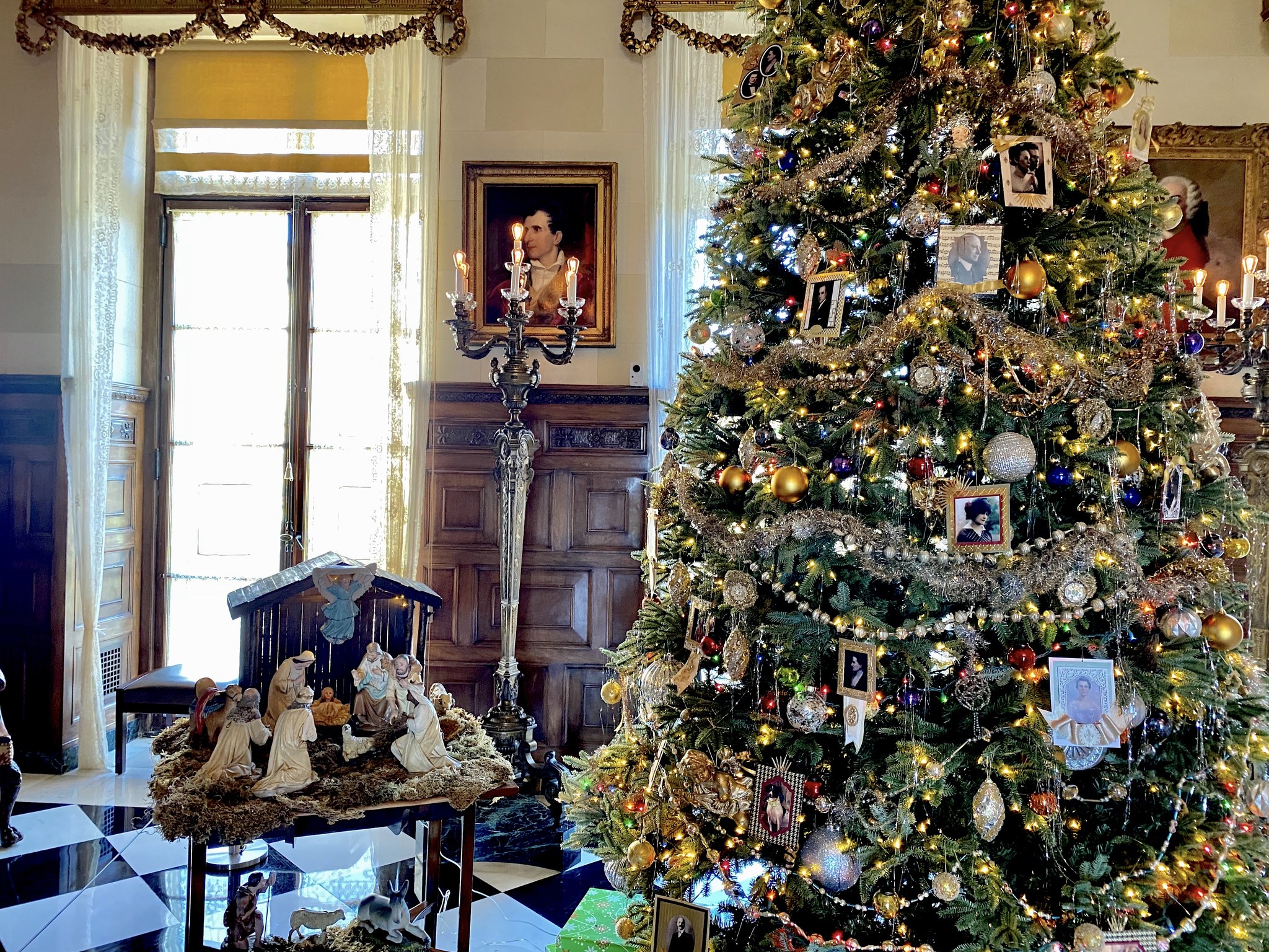 Thousands of Christmas ornaments adorn bar